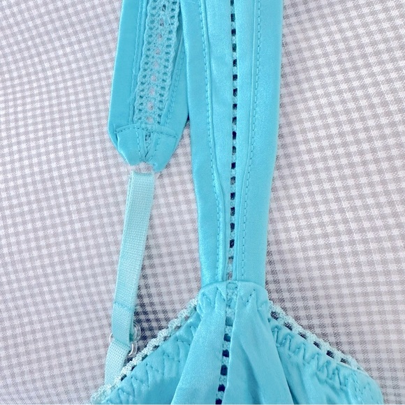 HOT Marciano Silk/Satin Bustier!! Aqua size S/P, zip up back! So sexy! - Picture 4 of 6